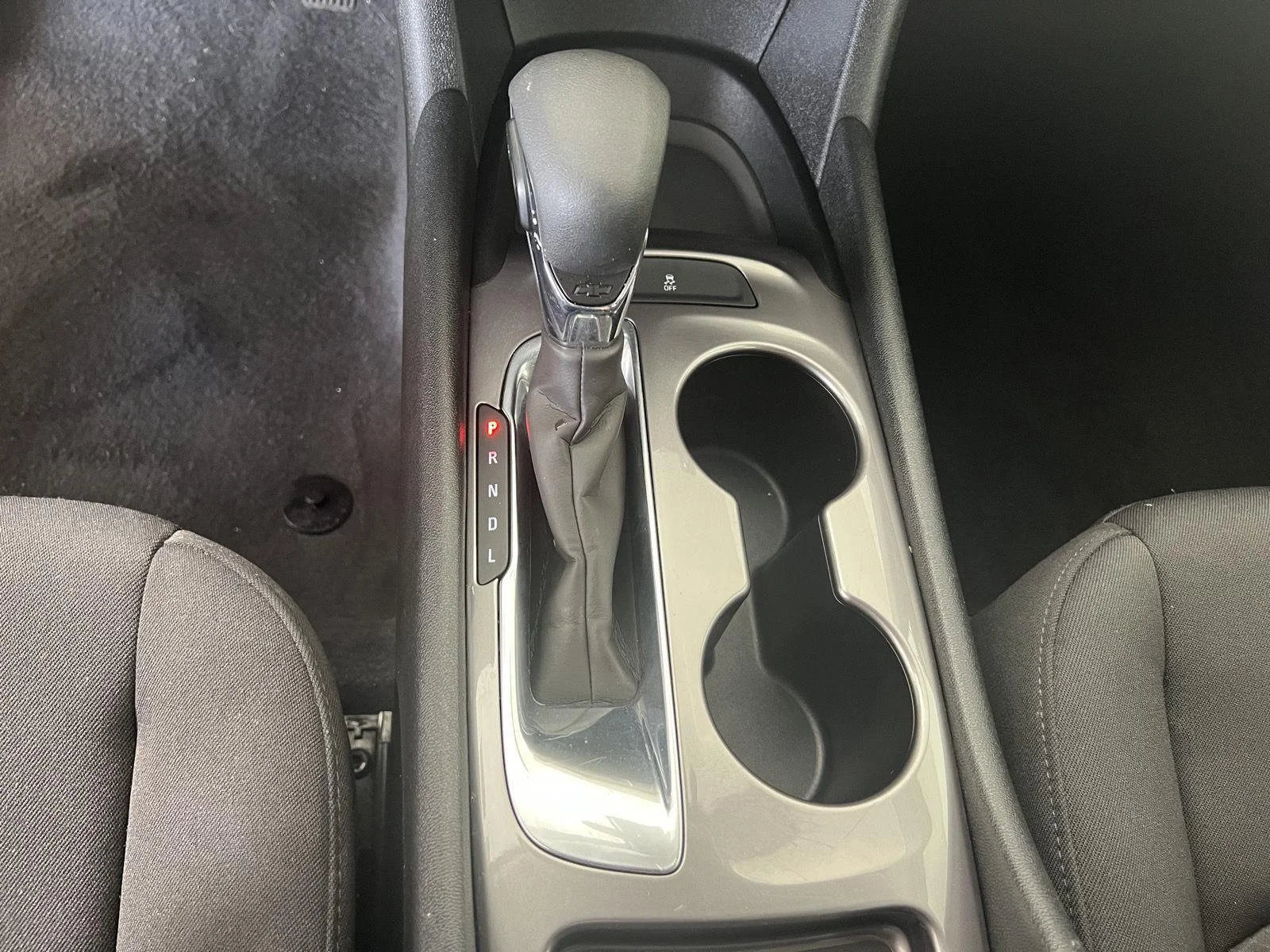 Used 2021 Silver Ice Metallic Chevrolet LS image 13