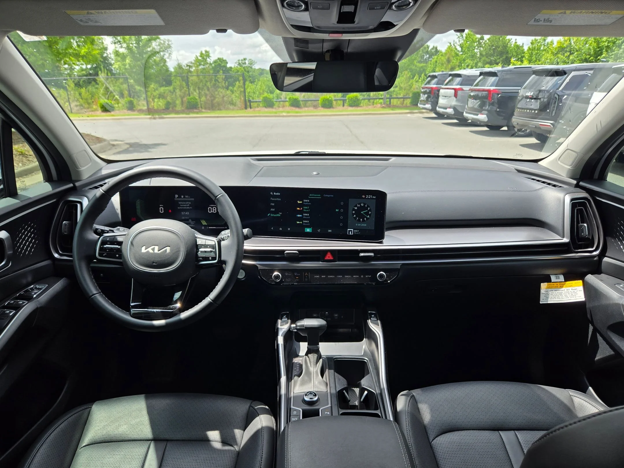 Used 2025 Glacial White Pearl Kia EX image 10