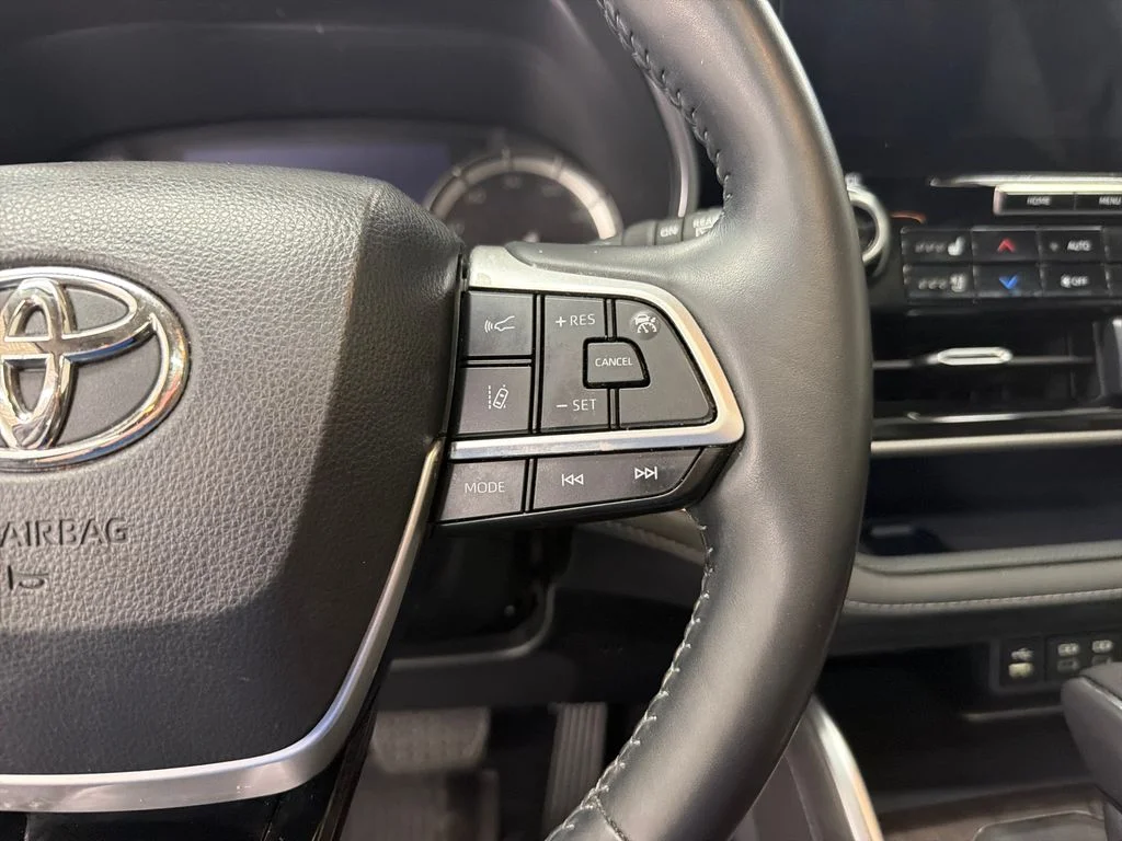 Certified Used 2022 Black Toyota Platinum image 22