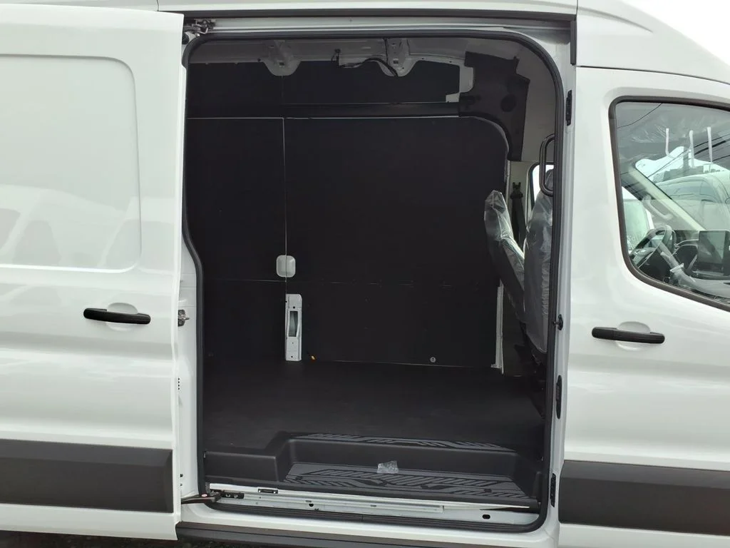 New 2026 Oxford White Ford Cargo Van image 10