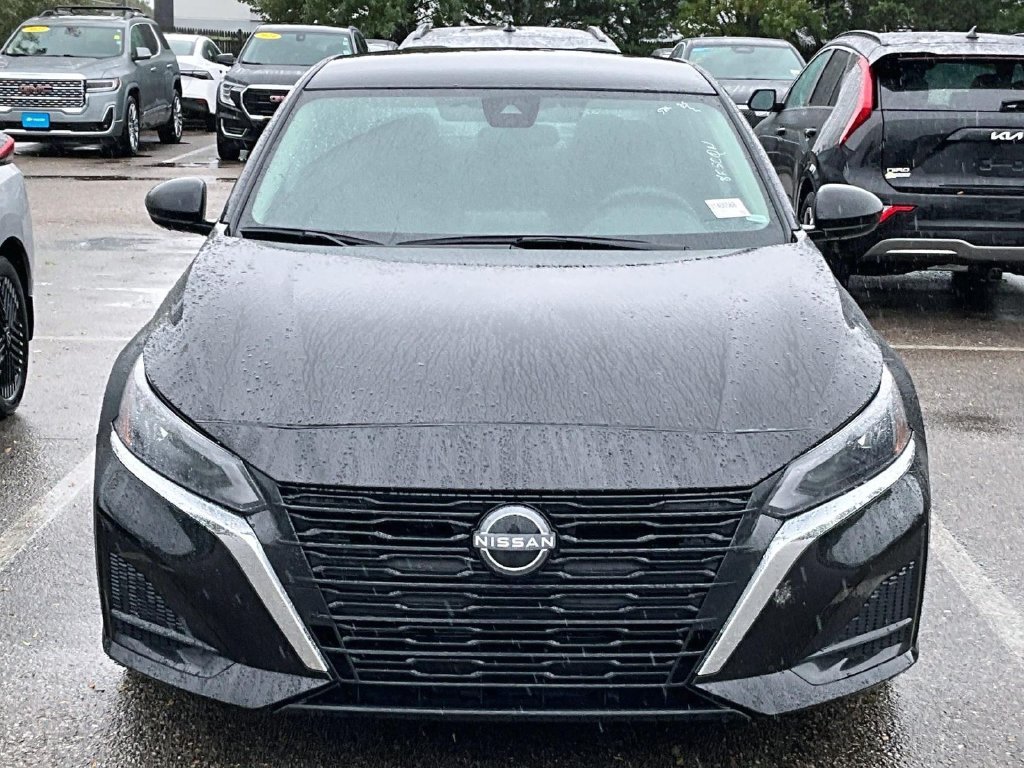 Used 2025 Black Nissan 2.5 SV image 2