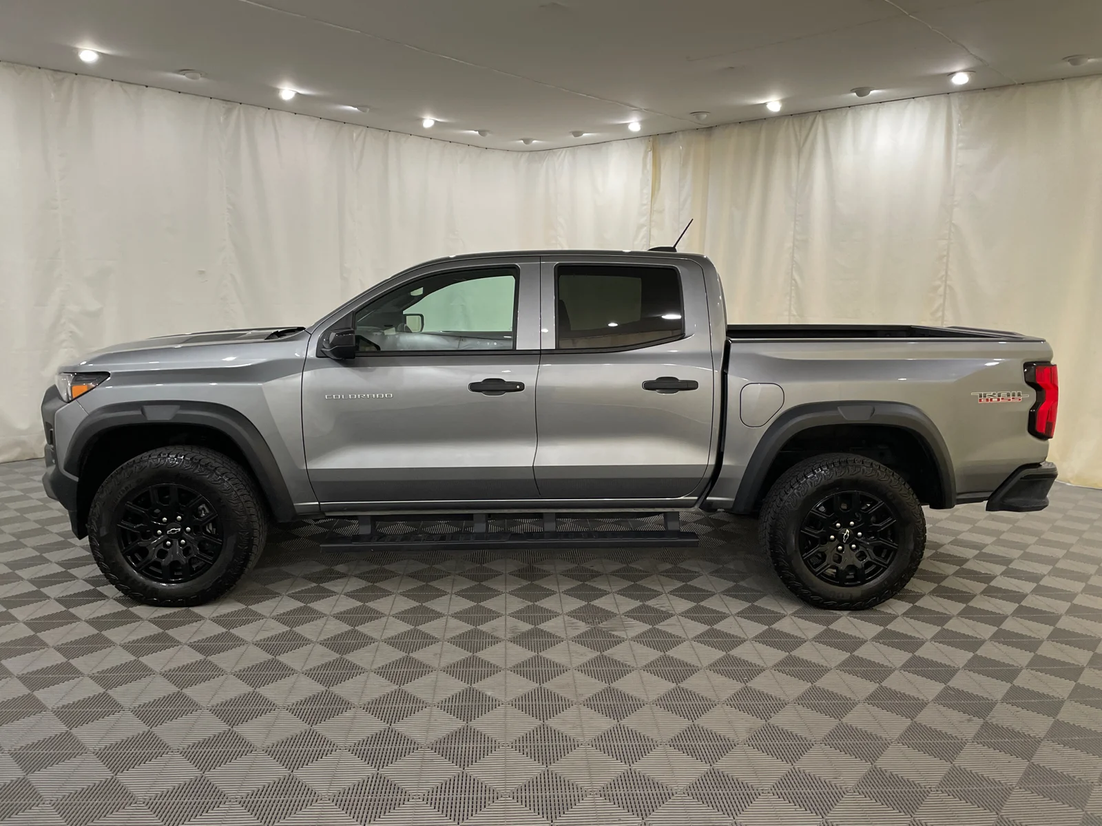 Used 2023 Sterling Gray Metallic Chevrolet 4WD Trail Boss image 9
