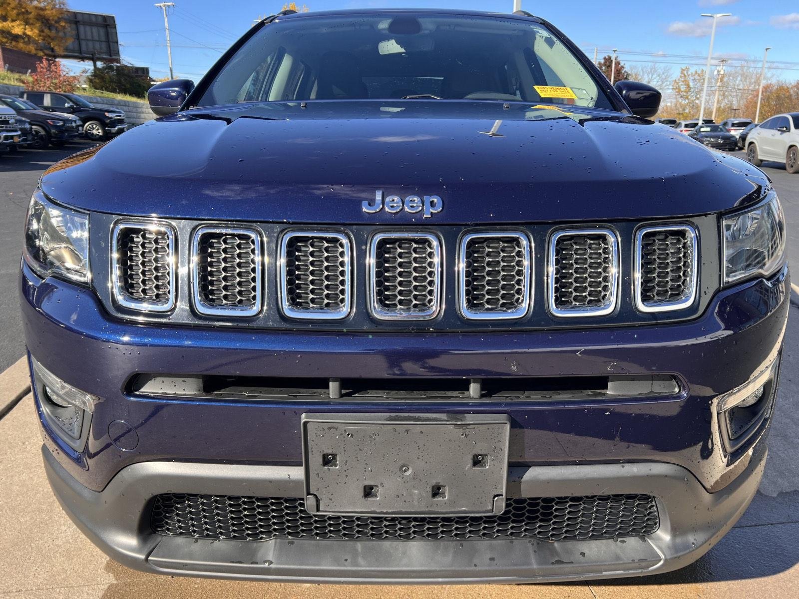 Used 2020  Jeep  image 8