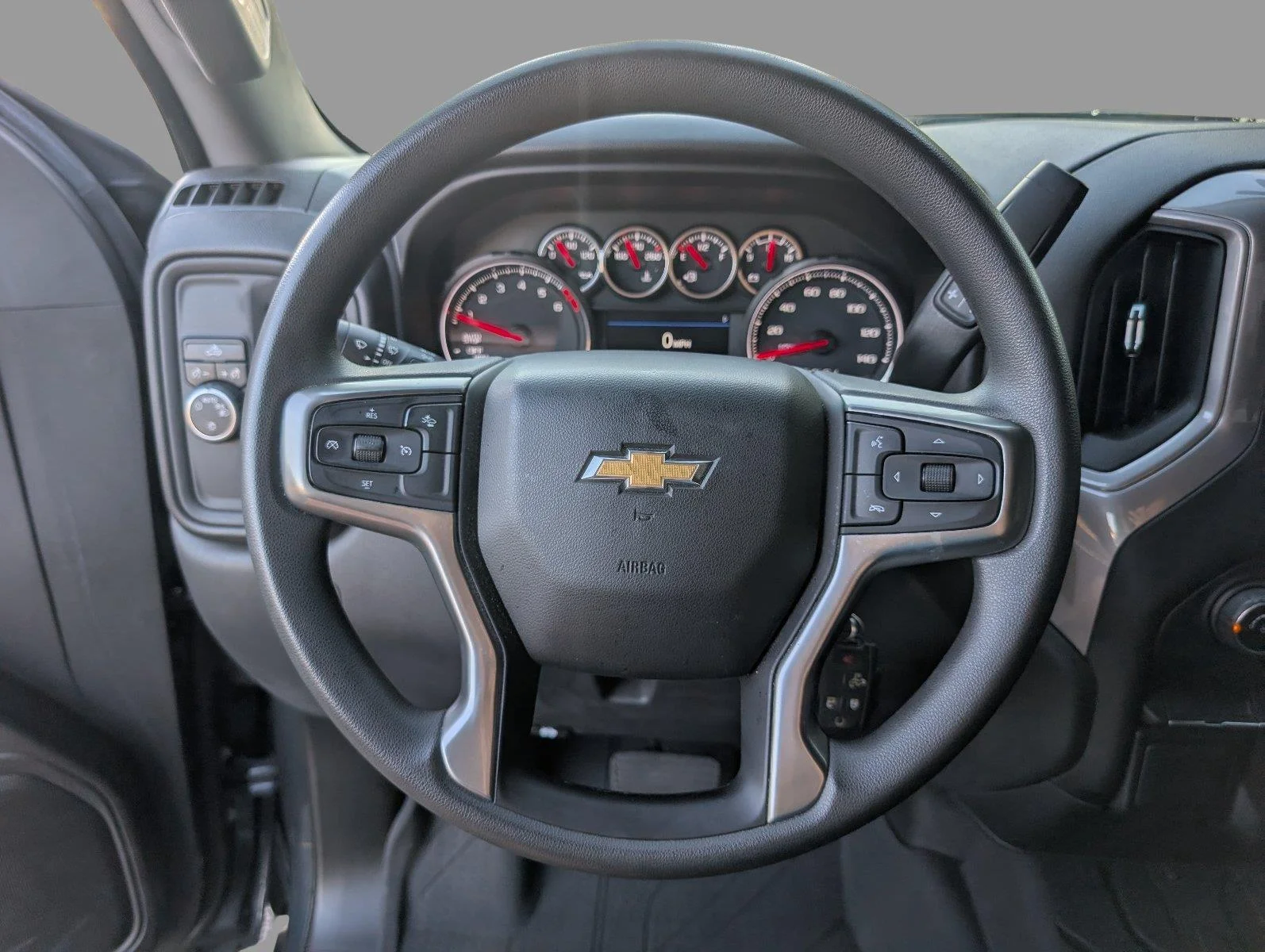 Used 2022 SHADOW GRAY METALLIC Chevrolet Custom image 25
