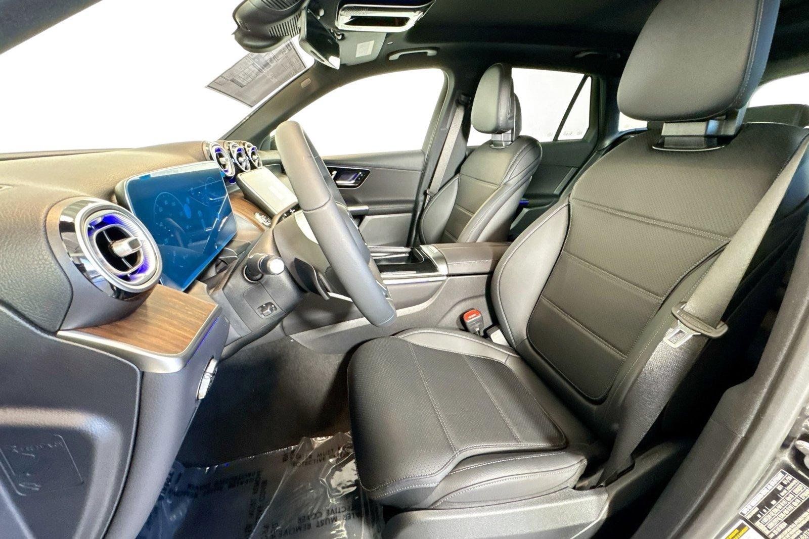 New 2026 Graphite Grey Metallic Mercedes-Benz GLC 300 image 18