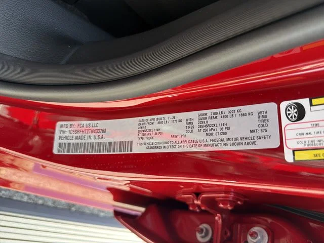 New 2026 Molten Red Pearl-Coat Exterior Paint RAM Limited image 32
