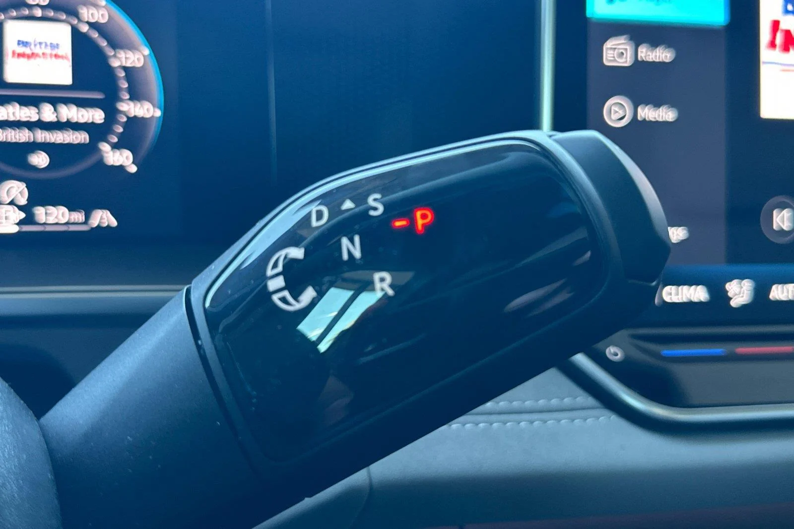 New 2026 Deep Black Pearl Volkswagen SE R-Line Black image 20