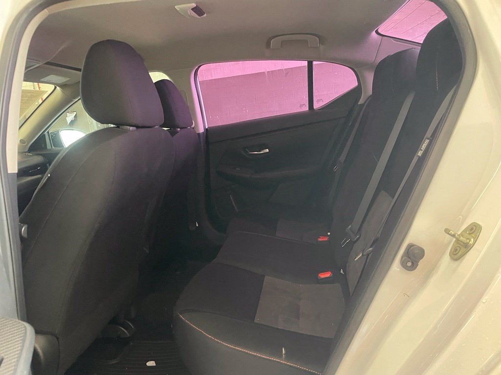 Used 2022 White Nissan SR image 16