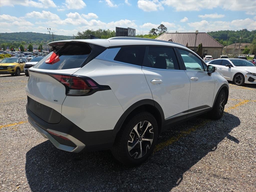 Used 2023 White Kia EX image 4