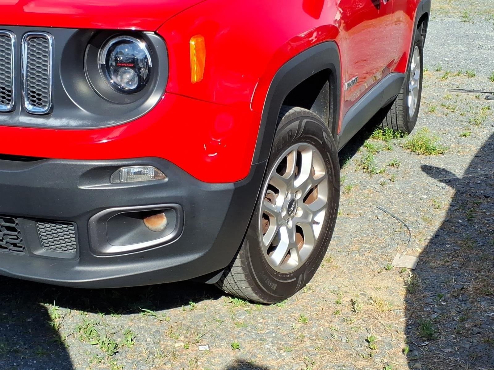 Used 2017 Colorado Red Jeep Latitude image 3
