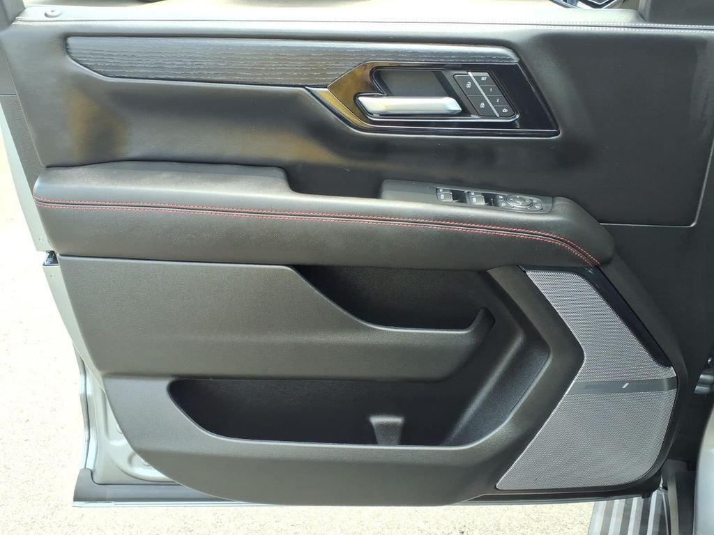 Used 2026 Sterling Metallic GMC AT4 Ultimate image 8