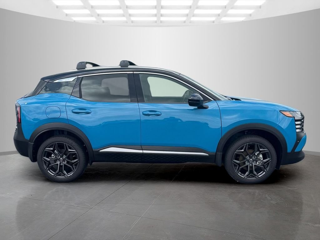 New 2026 Arctic Ice Blue Metallic / Super Black Two-tone Nissan SR image 6