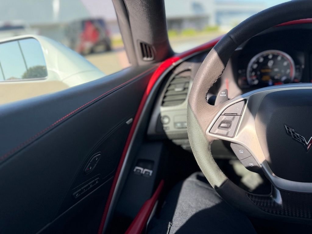 Used 2017 Arctic White Chevrolet Grand Sport image 6
