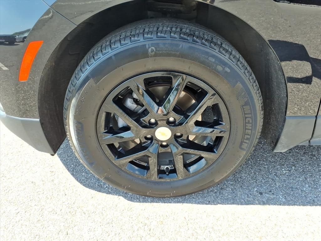 Used 2023 Black Chevrolet LT image 11