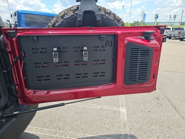Used 2025 Red Ford Base image 7