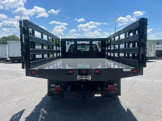 2025 Ford F-550 Super Duty Chassis Cab XL - Photo 18