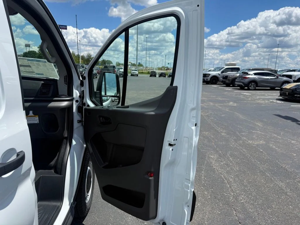 New 2026 Oxford White Ford Cargo Van image 51