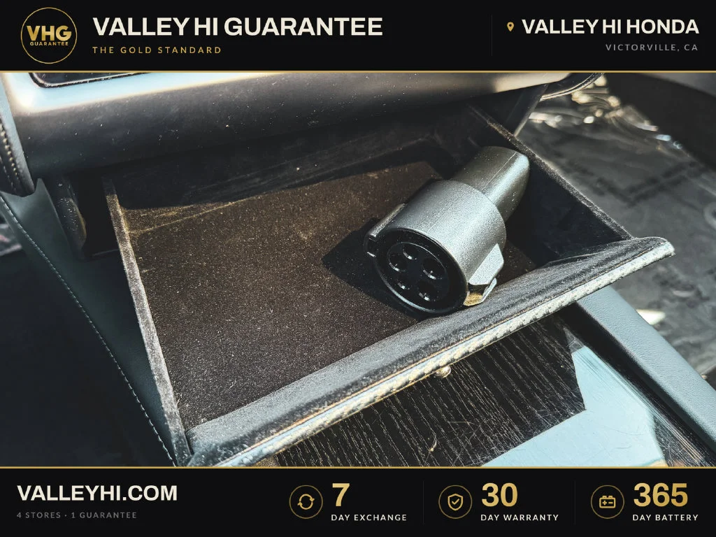 Used 2018  Tesla  image 27