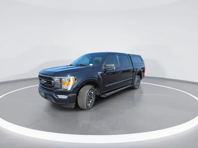 Used 2023 Black Ford XLT image 4