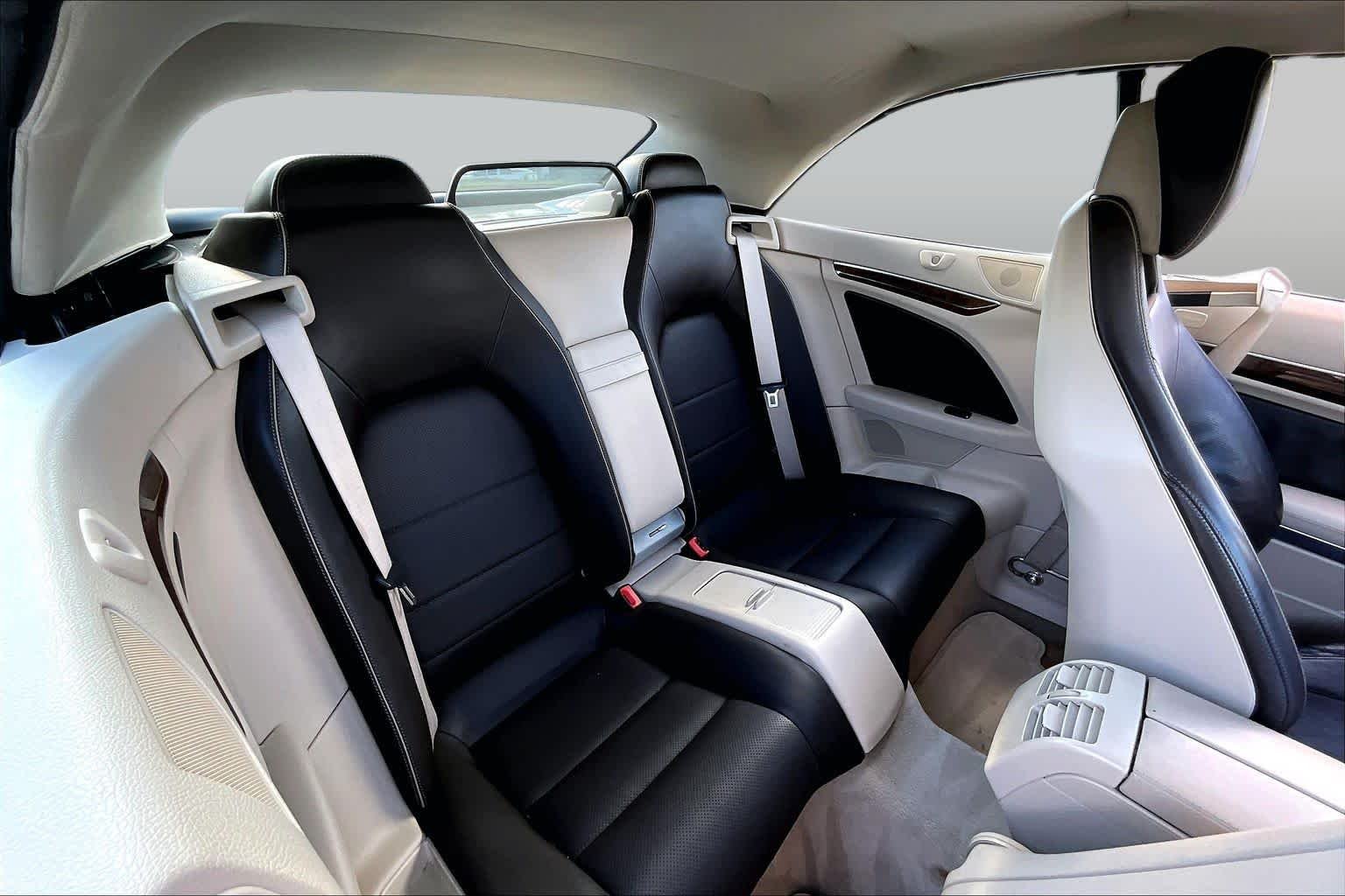 Used 2016 Black Mercedes-Benz E 400 image 19
