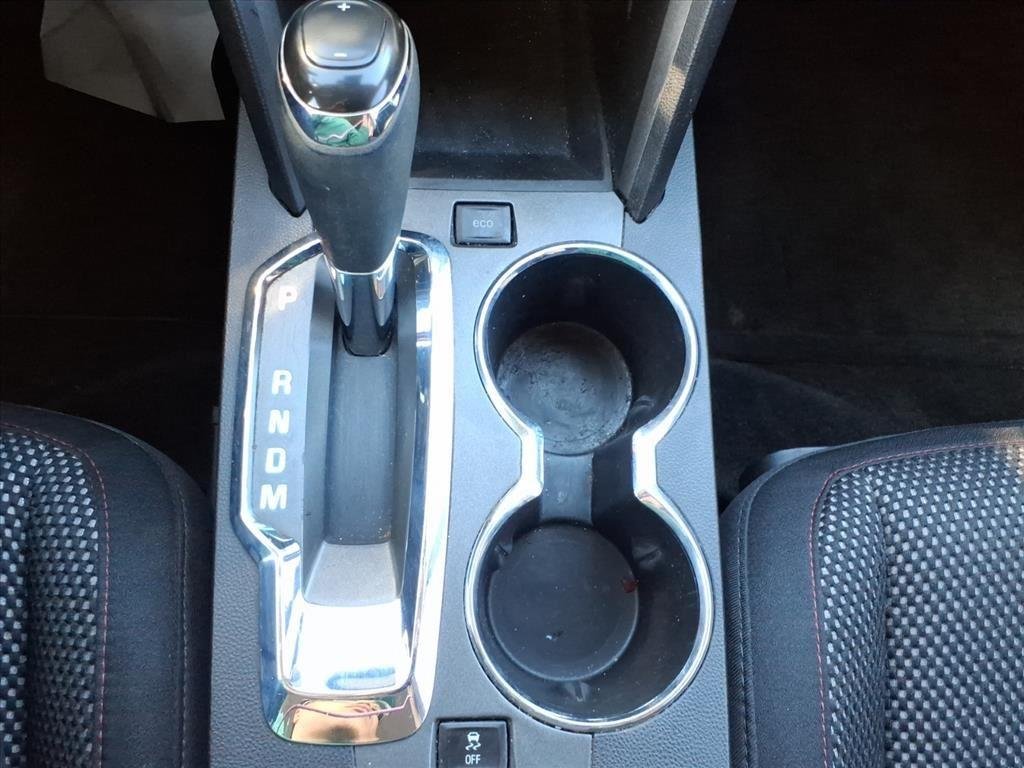 Used 2017 Summit White Chevrolet LS image 21