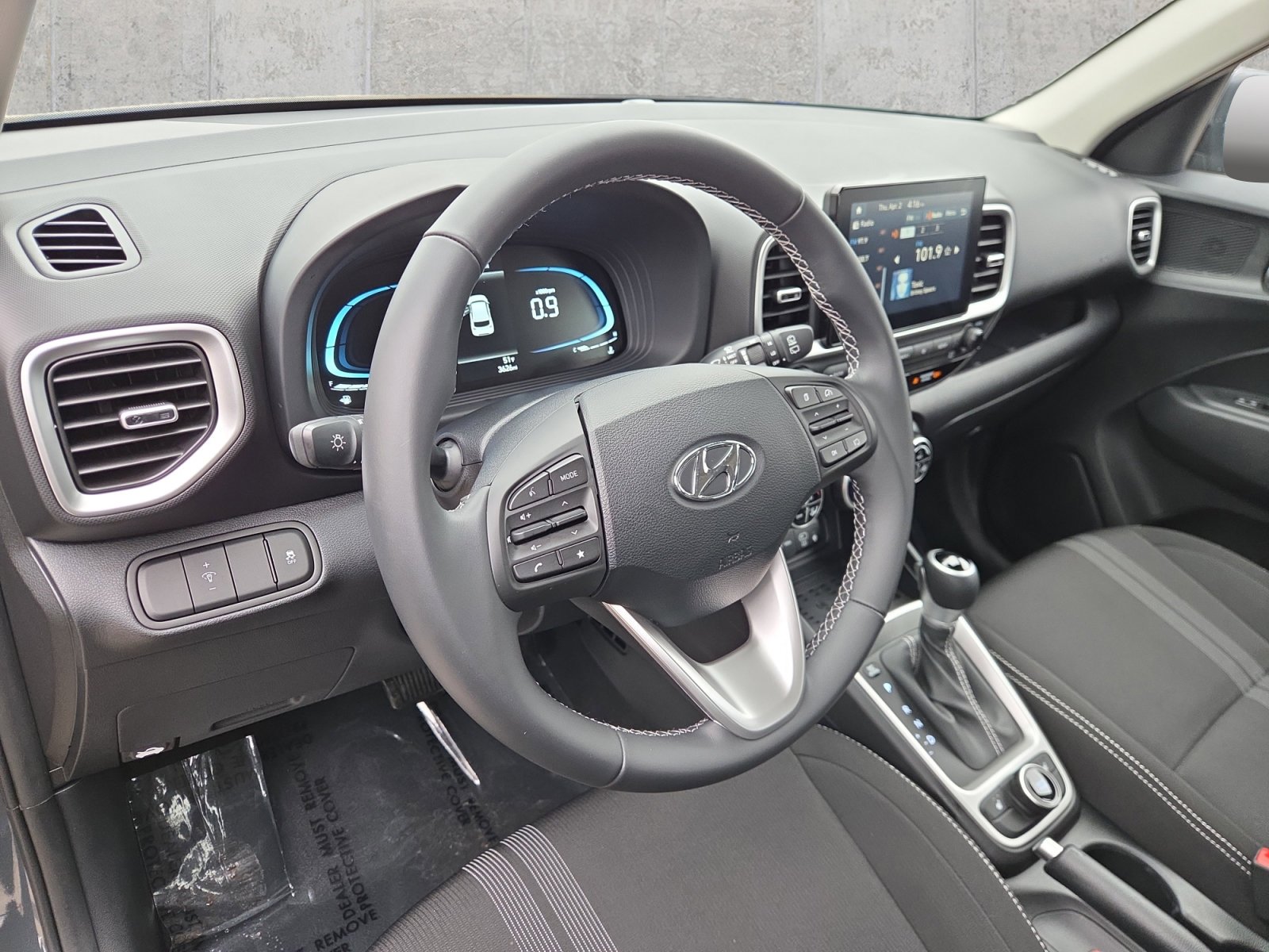 2026 Hyundai Venue SEL - Photo 10