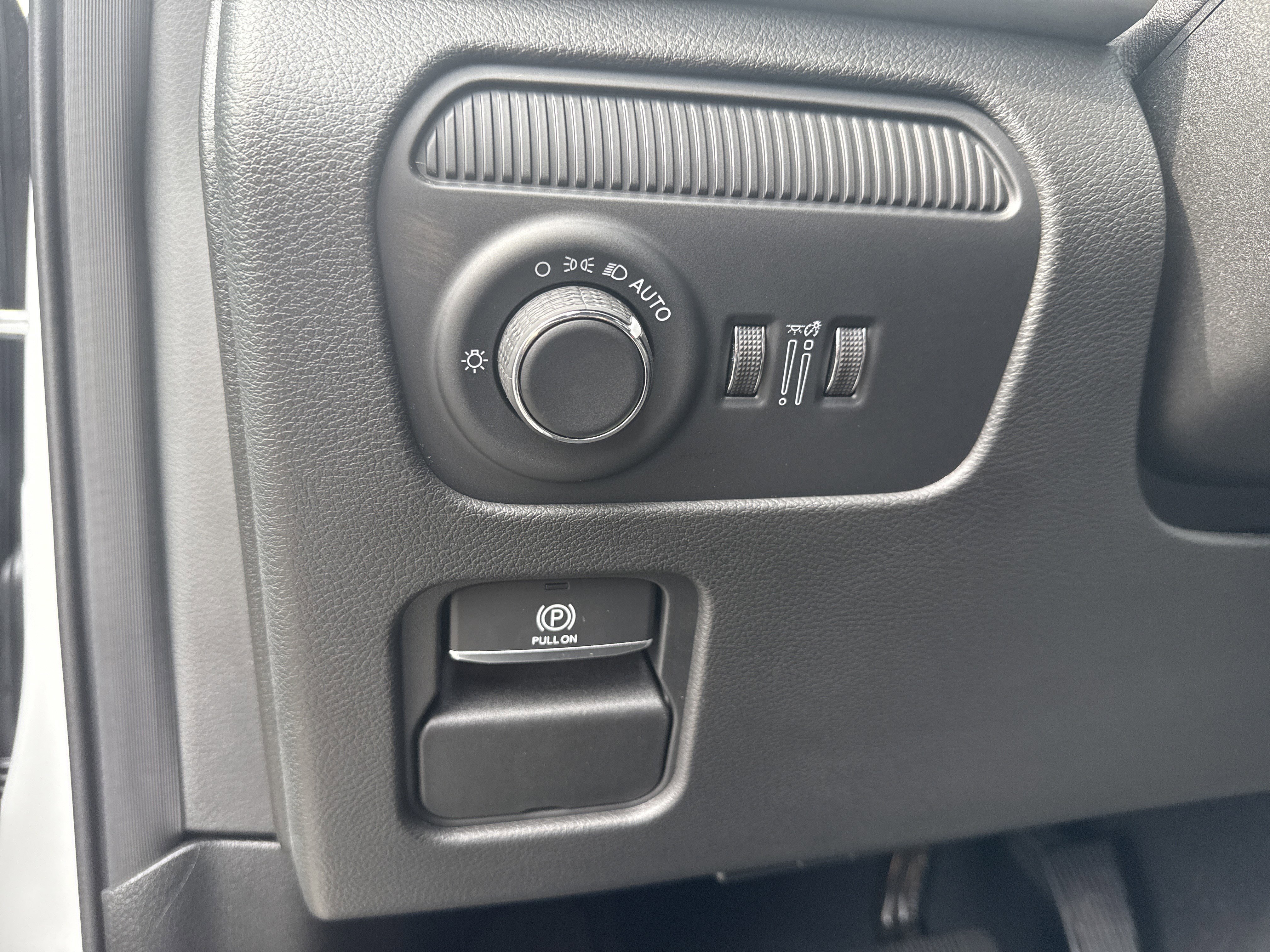 New 2026 Bright White Clearcoat Jeep Limited Altitude image 34