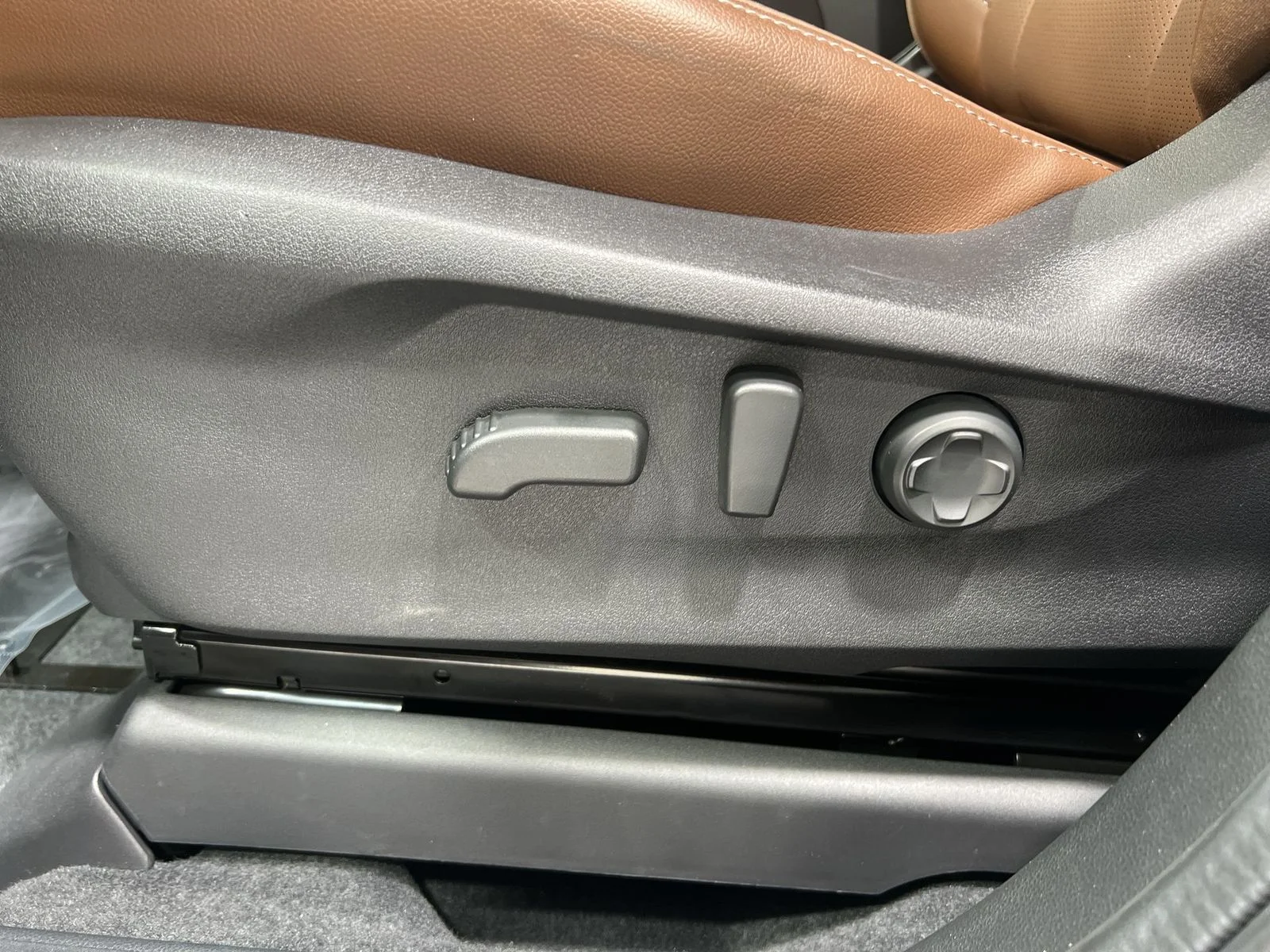 2026 Subaru Ascent Touring - Photo 12