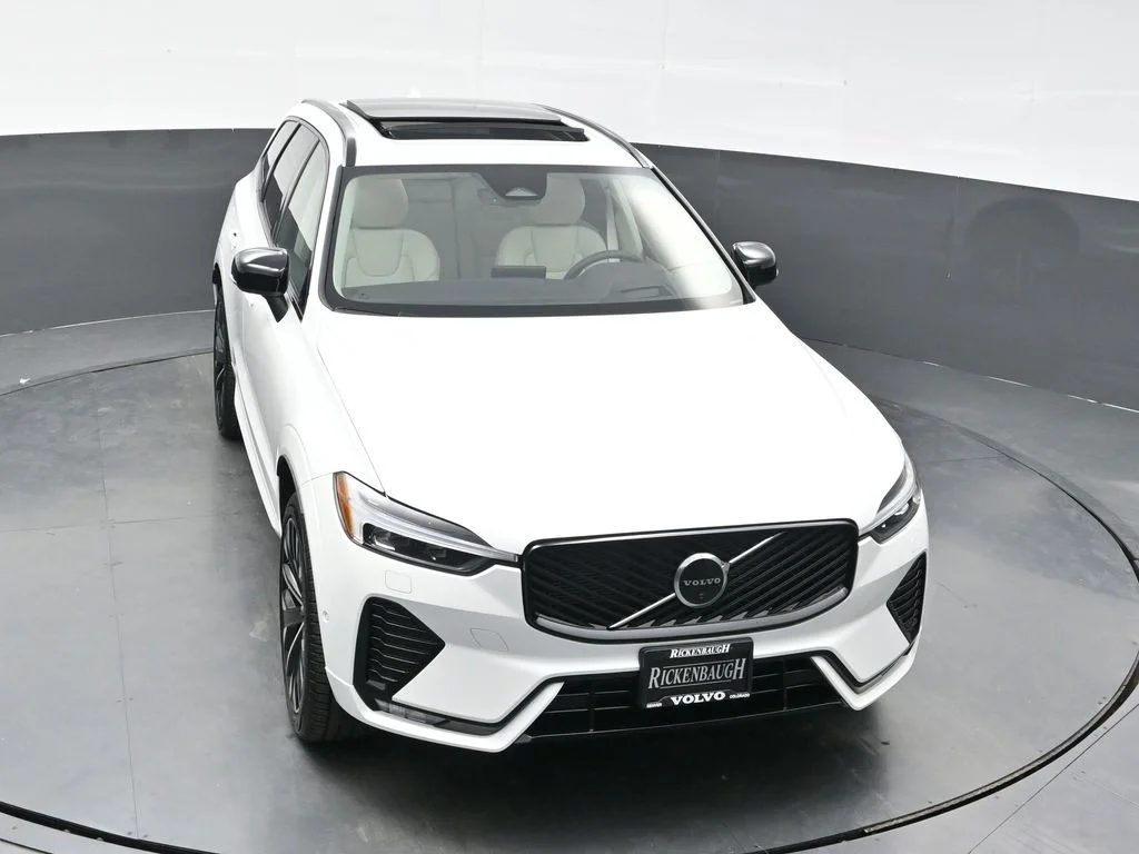 Used 2026 Crystal White Volvo Ultra image 32