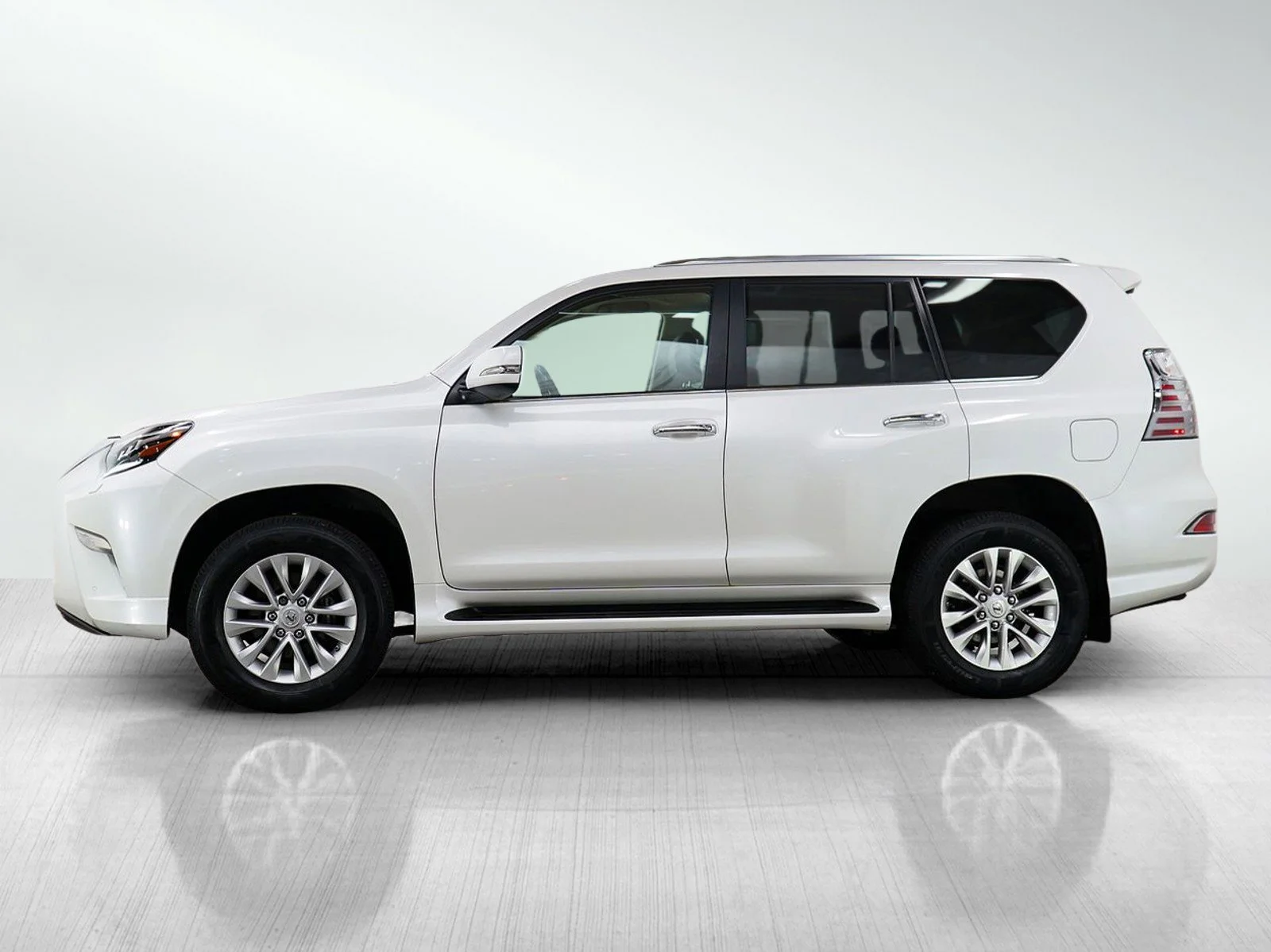Used 2022 Lexus GX PREMIUM with VIN JTJAM7BX0N5324407 for sale in Wayzata, Minnesota