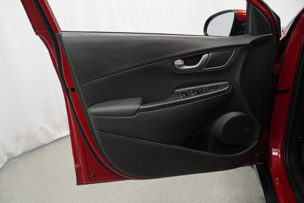 Used 2019 Red Hyundai Ultimate image 36