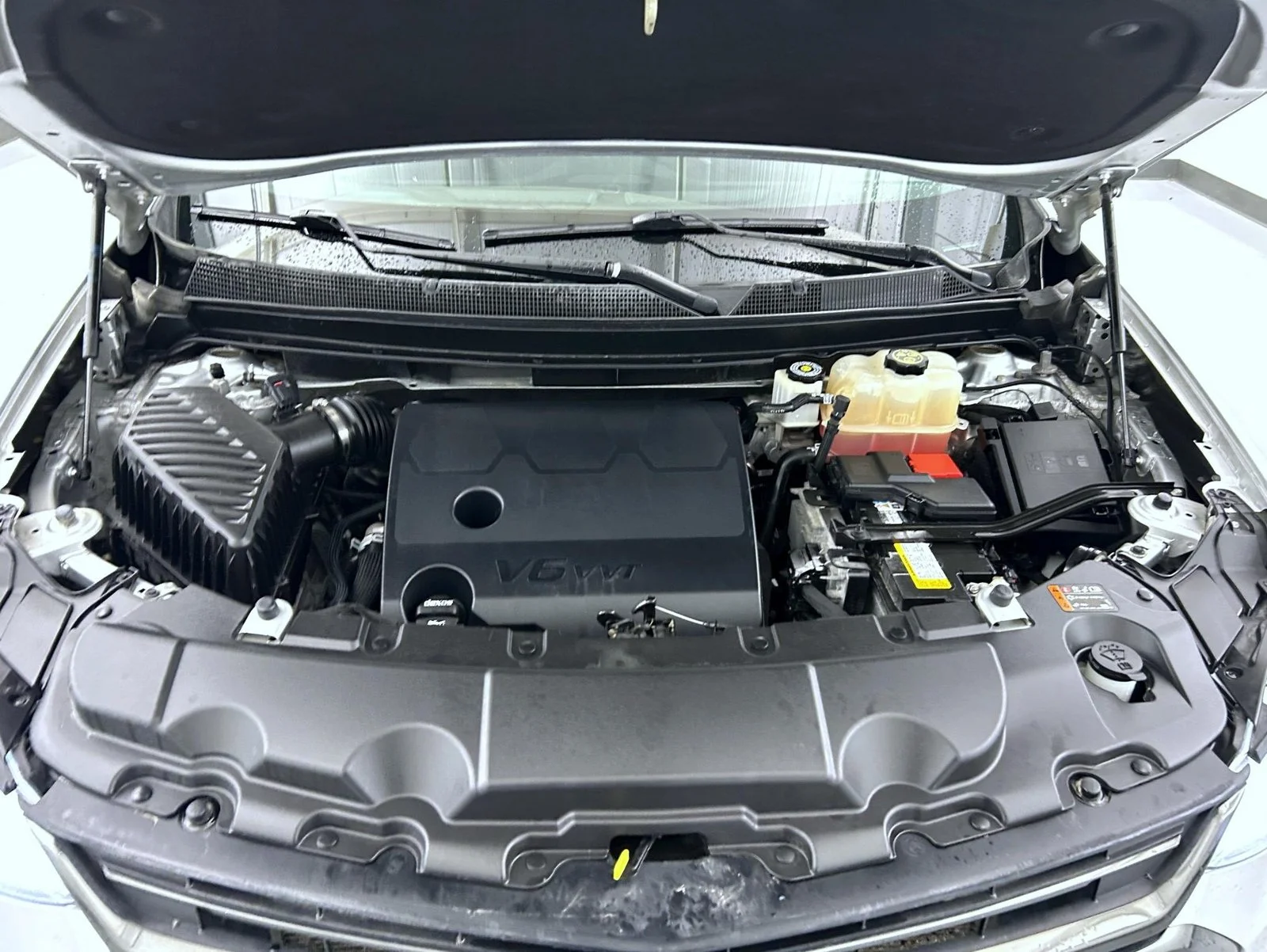 Used 2020 Silver Chevrolet Premier image 27
