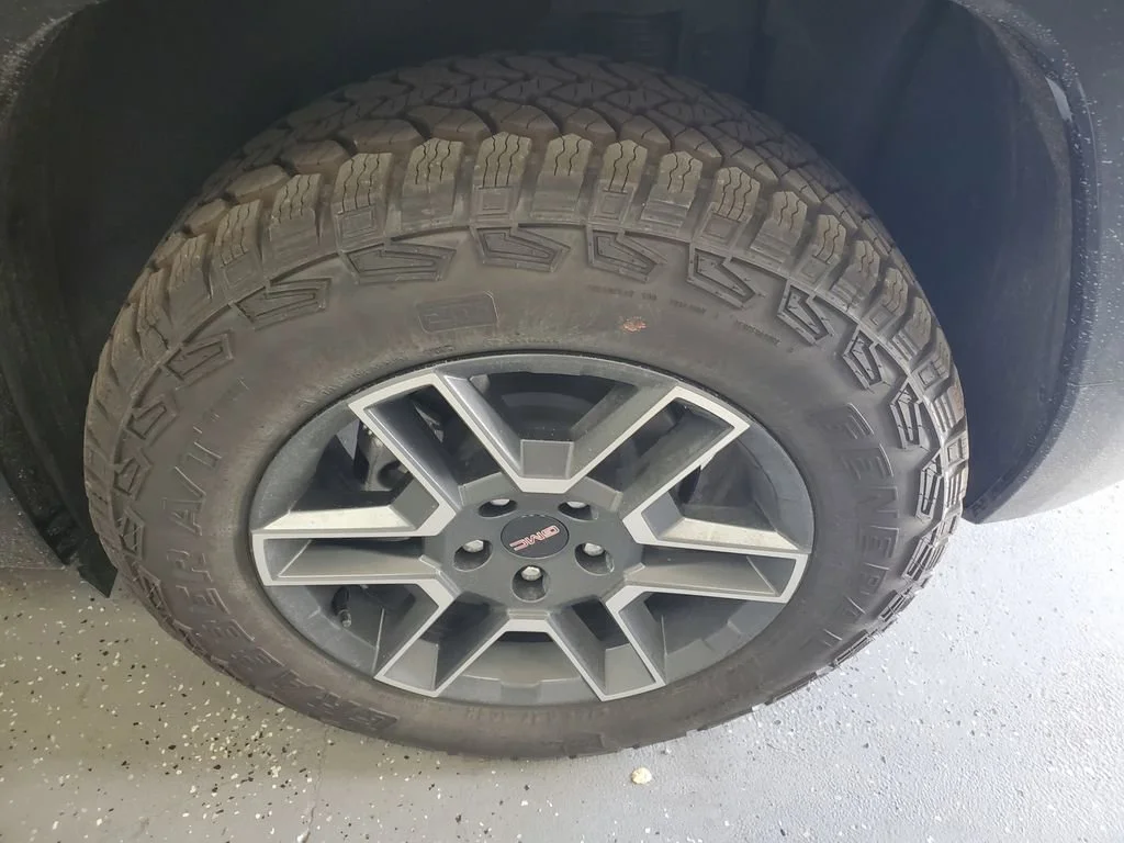 2026 GMC Terrain AT4 - Photo 30