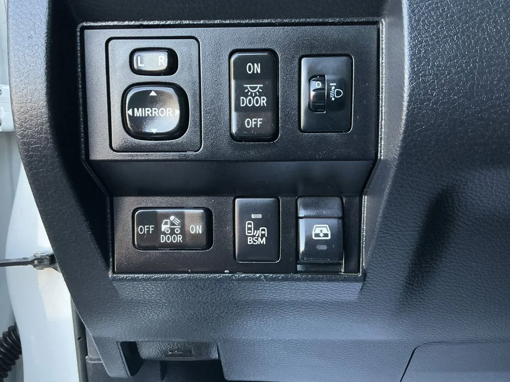 Used 2016 White Toyota Limited image 18