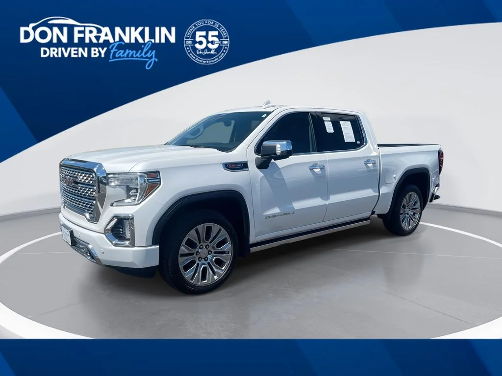 Used 2022 White GMC Denali image 1