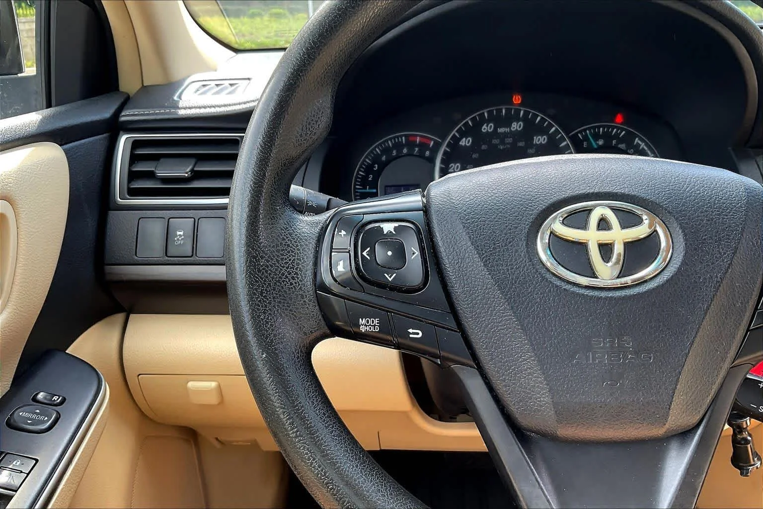 Used 2015 Attitude Black Toyota LE image 23