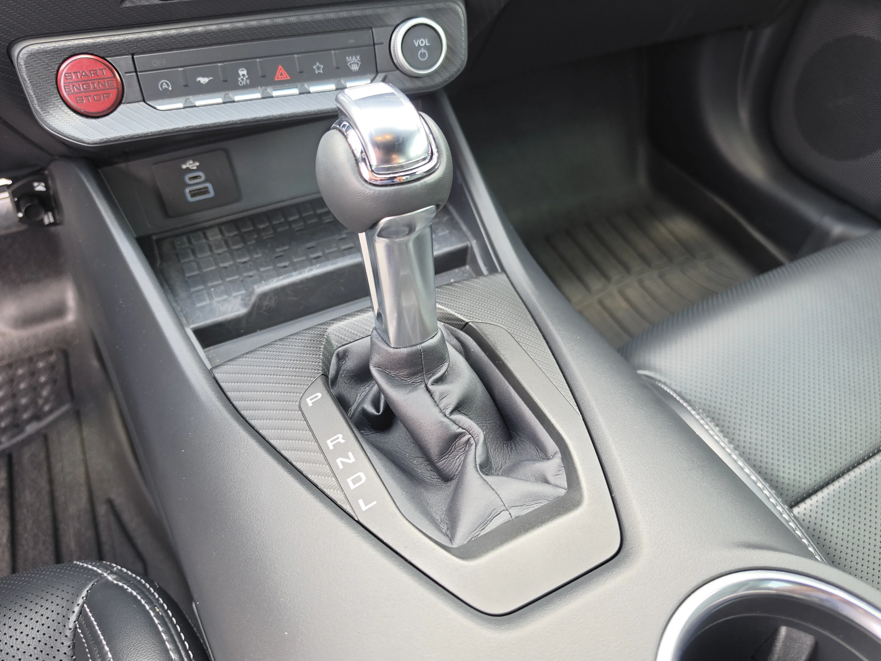 Used 2024 Silver Metallic Ford EcoBoost Premium image 29