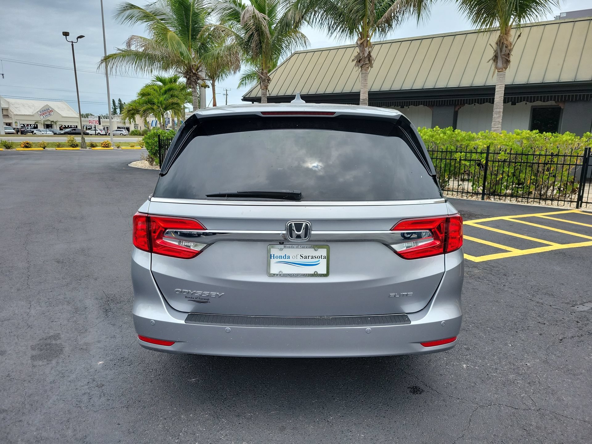 Used 2018 White Honda Elite image 7