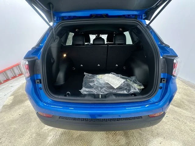 New 2026 Hydro Blue Pearlcoat Jeep Altitude image 20