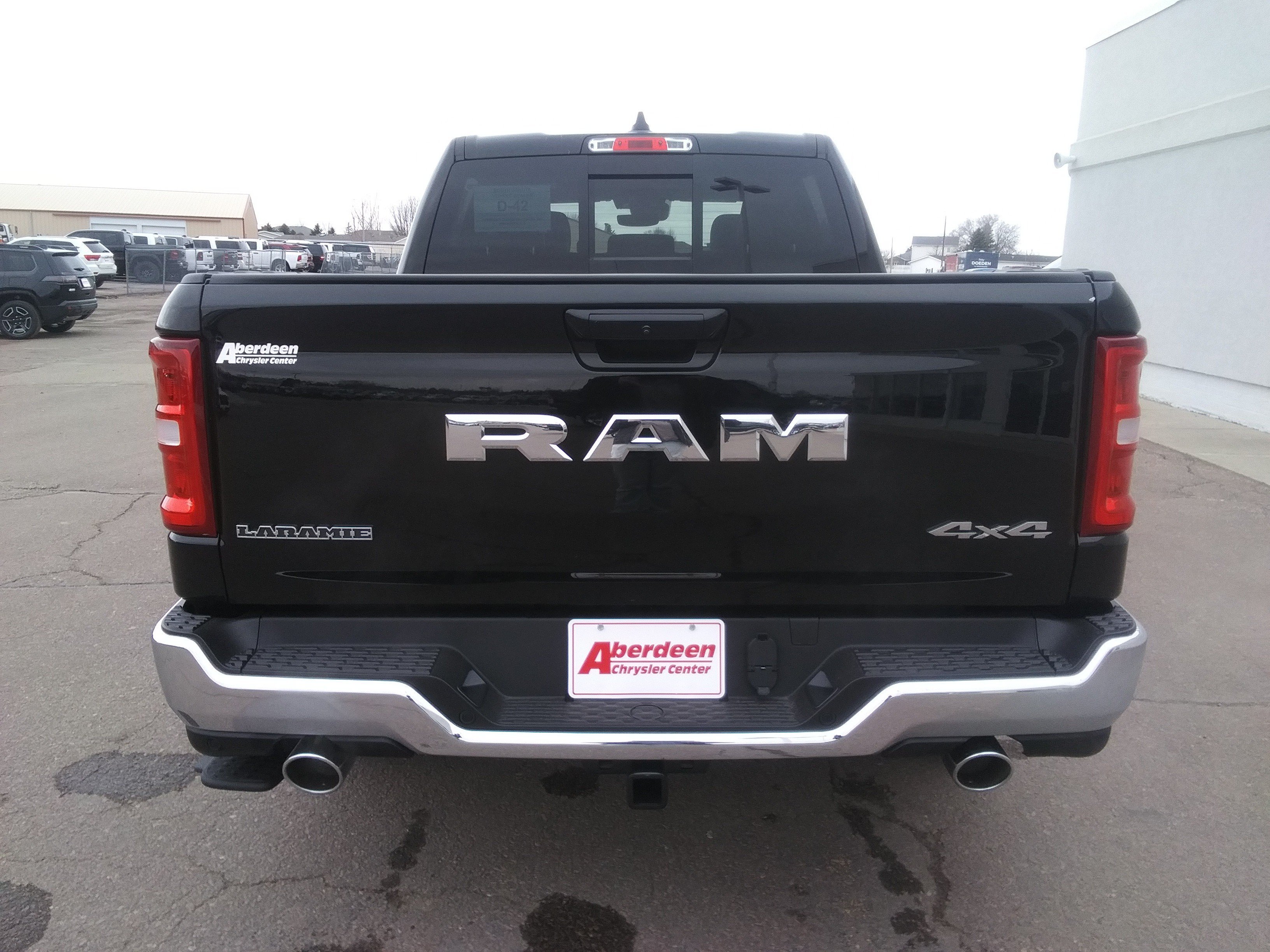 New 2026 Diamond Black Crystal Pearl-Coat Exterior Paint RAM Laramie image 6