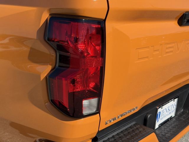 2025 Chevrolet Colorado LT - Photo 16