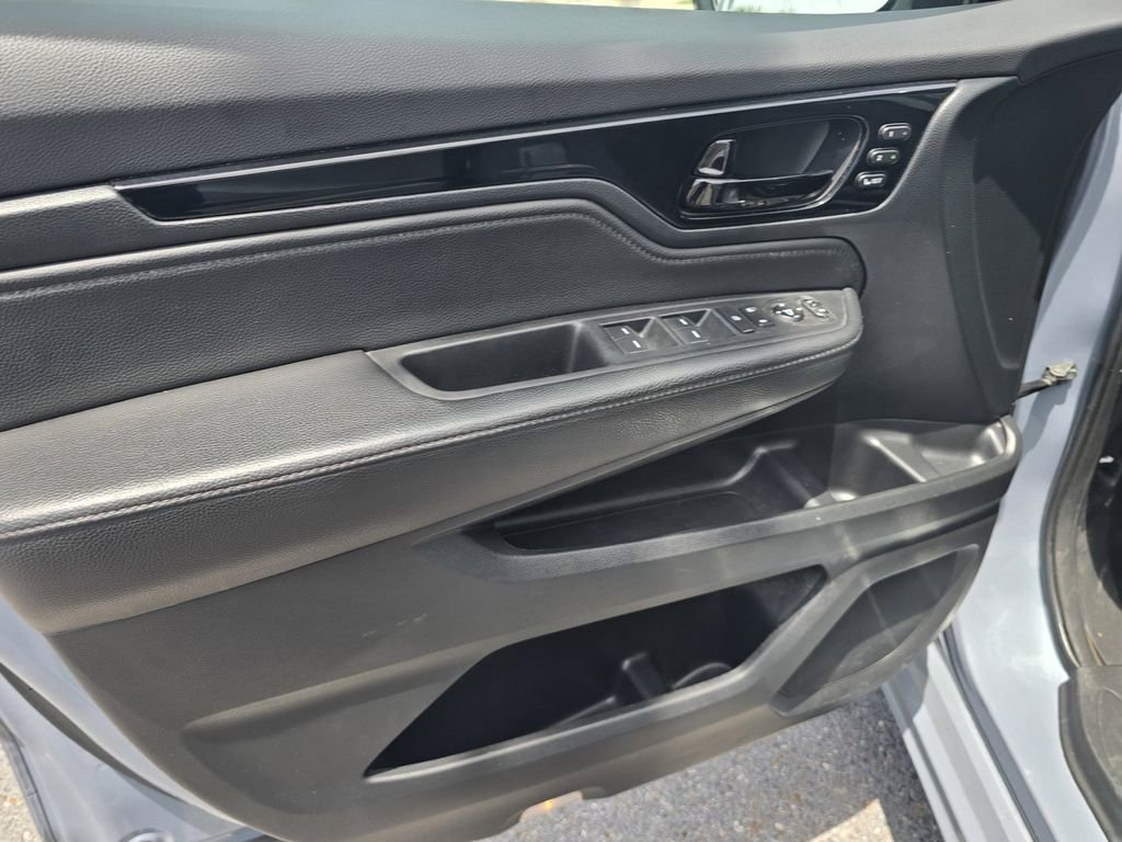 2023 Honda Odyssey Touring - Photo 21