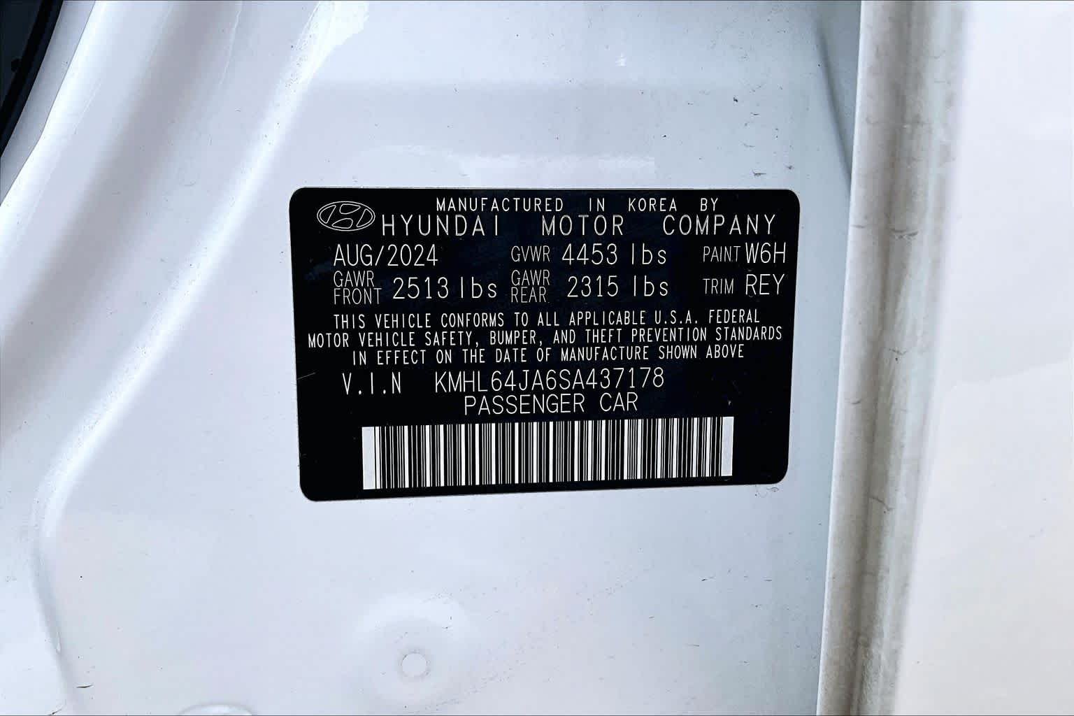 Used 2025 Serenity White Hyundai SEL image 33