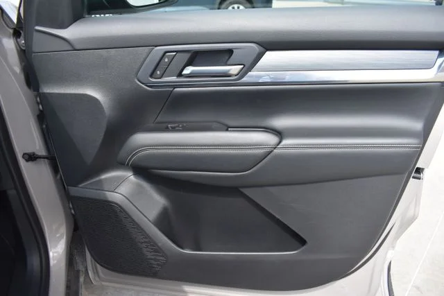Used 2026 Gray GMC Elevation image 17