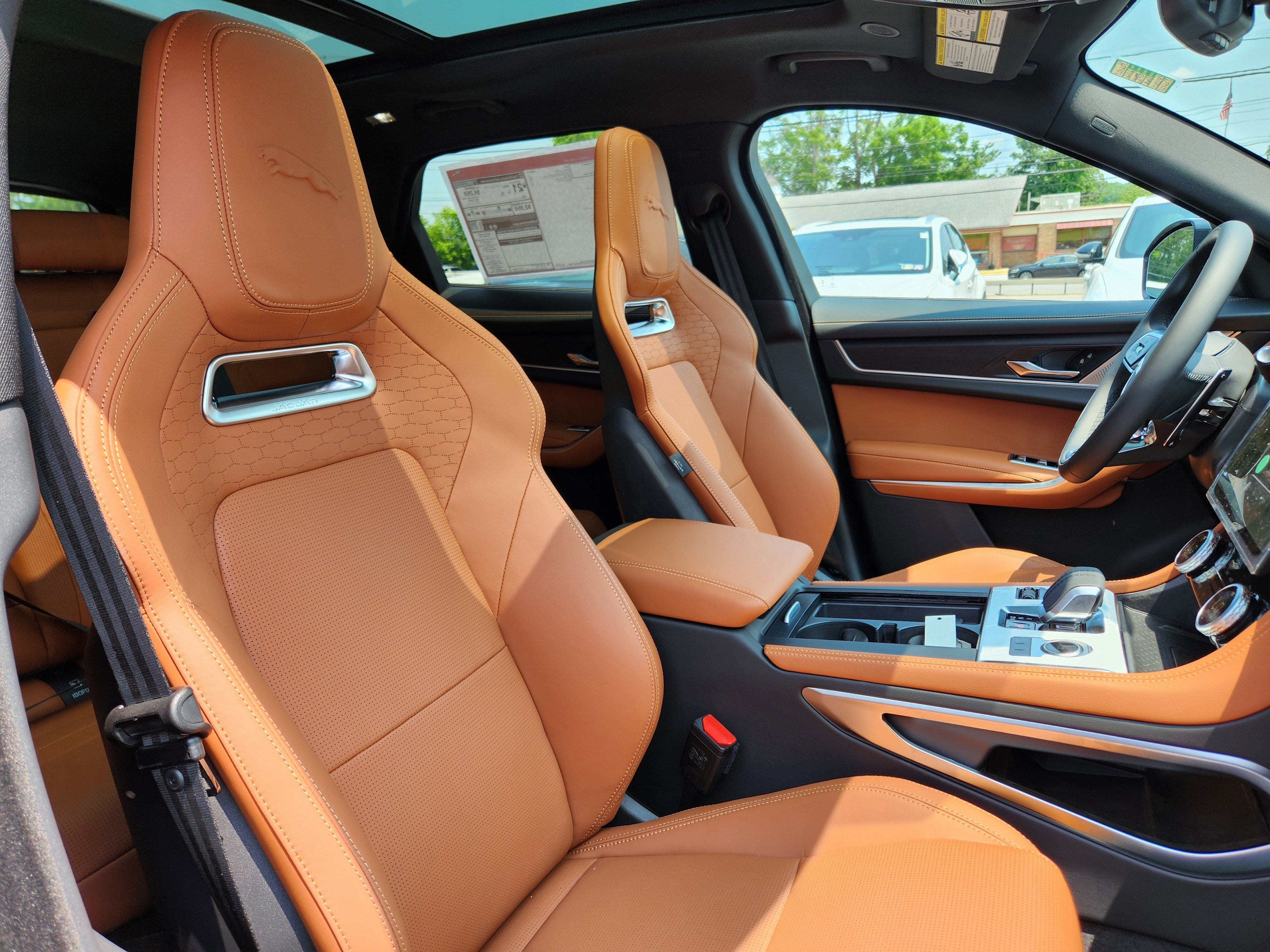 New 2026 Santorini Black Jaguar P400 R-Dynamic S image 10