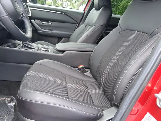 Used 2026 Red Mazda Preferred image 3