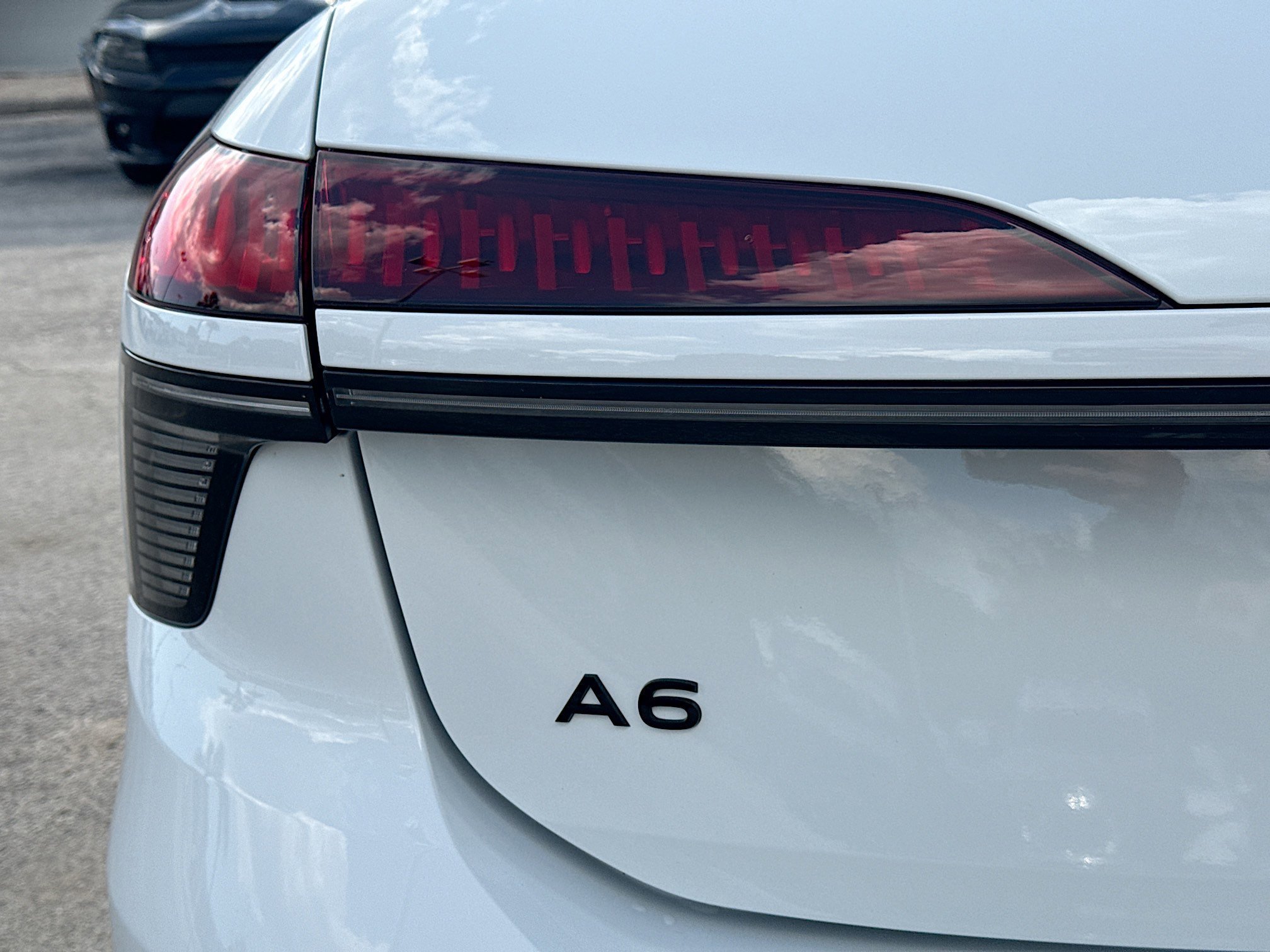 New 2026 Glacier White Metallic Audi Premium image 10