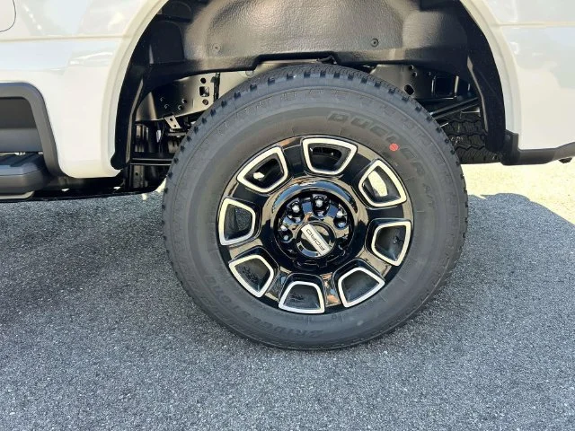 New 2027 White Ford Platinum image 3
