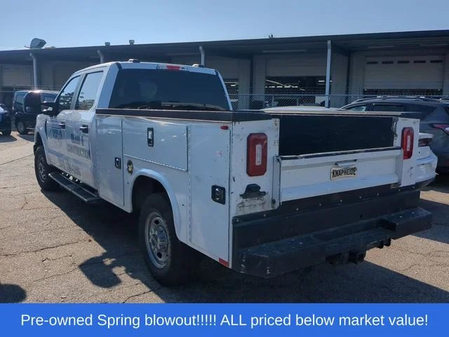 Used 2021 White Ford XL image 2