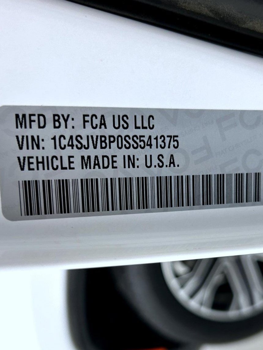 Used 2025 White Jeep Series II image 28
